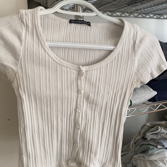 buttom up tee - Picture 1 of 3